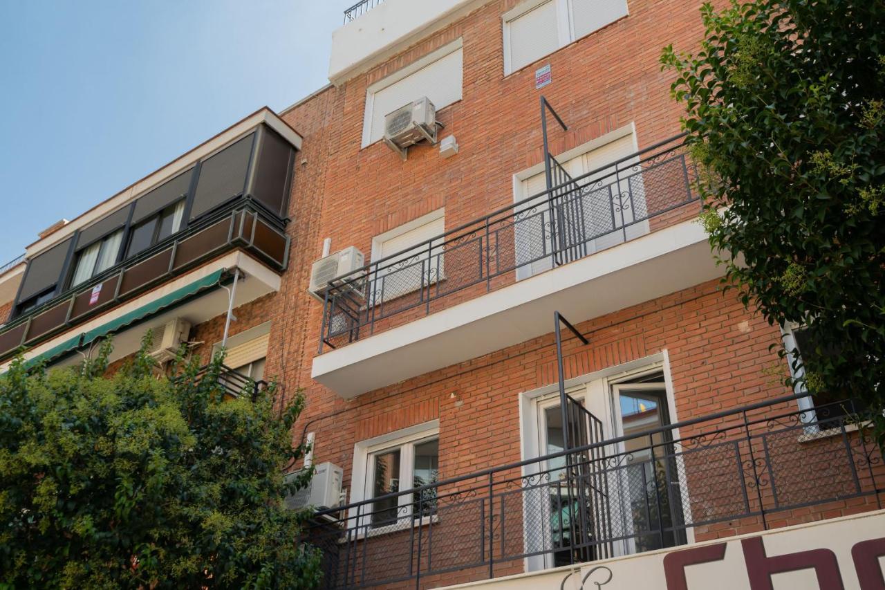 Atico Reformado En Madrid Rio Alquiler Temporal Apartment Exterior photo